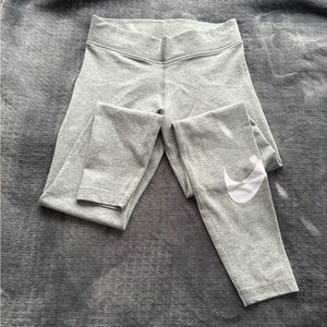 Gray Nike leggings